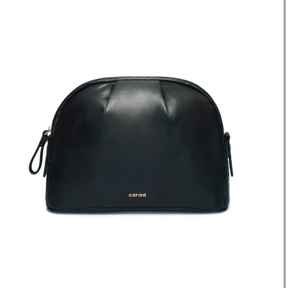 SOLD -NWT Caraa Nimbus Pouch Medium